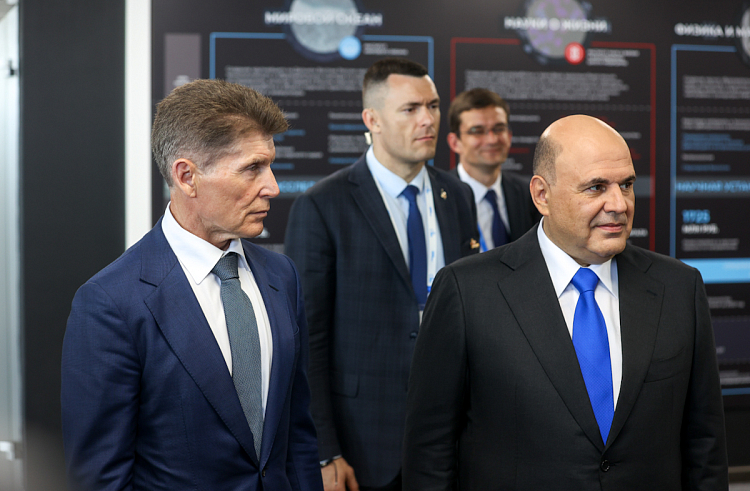 Михаил Мишустин высоко оценил работы по благоустройству в Приморье, сообщает www.primorsky.ru.
