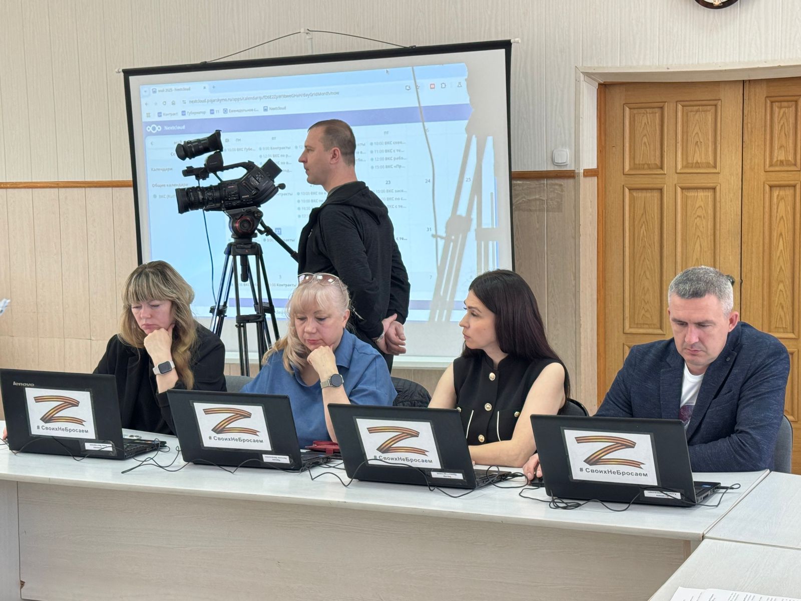 С рассмотрения блока бюджетных вопросов началось майское заседание.