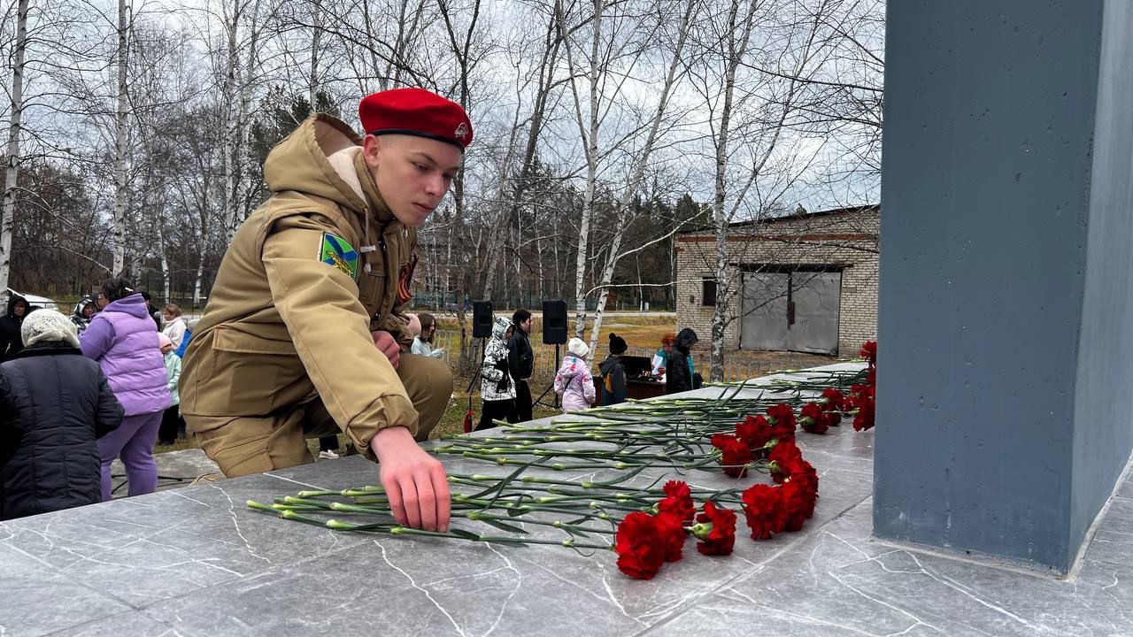 В селе Нагорное состоялось торжественное событие - открытие обновленного памятника воинам-односельчанам.